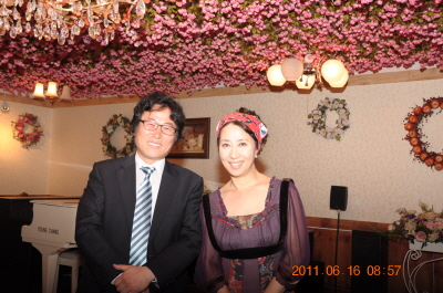 110628_signbi112319.JPG
